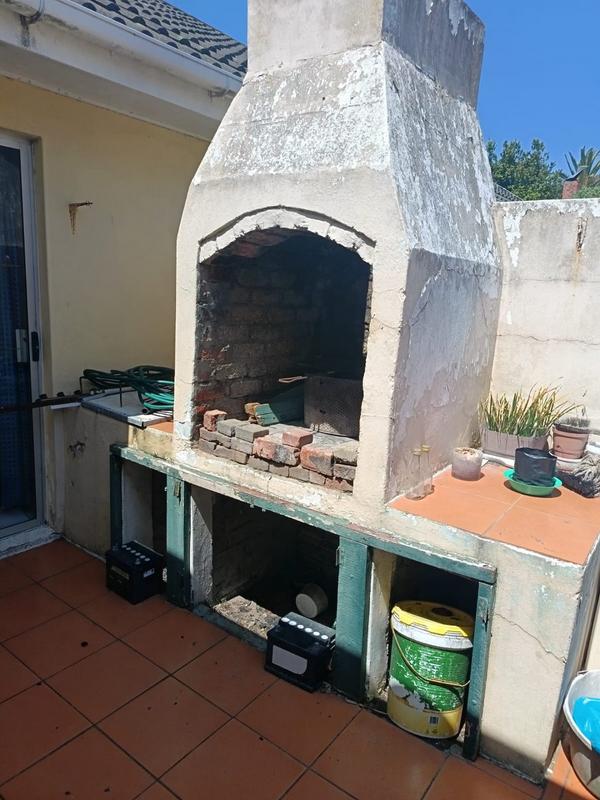 3 Bedroom Property for Sale in Heiderand Western Cape